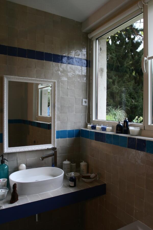 PAZCO_Bathroom2