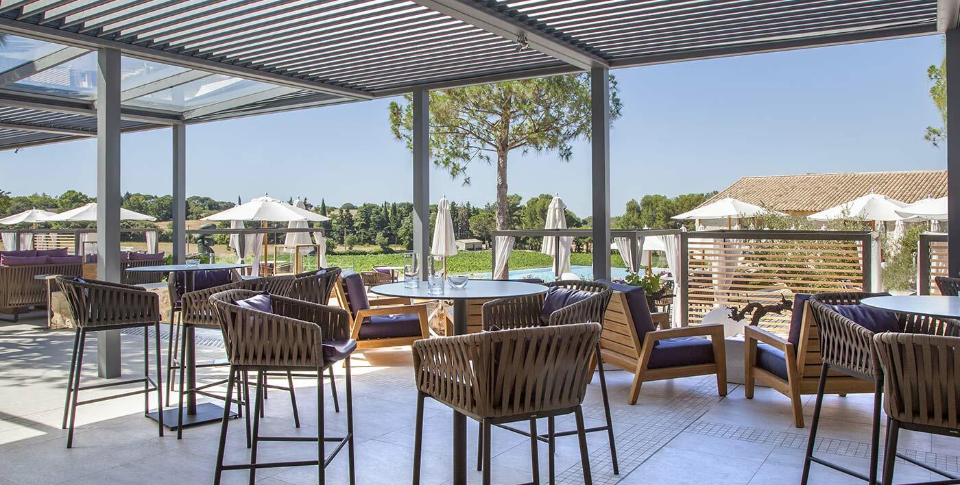 Une pergola alu idéale pour aménager les terrases des CHR (café, Hôtel, restaurant)