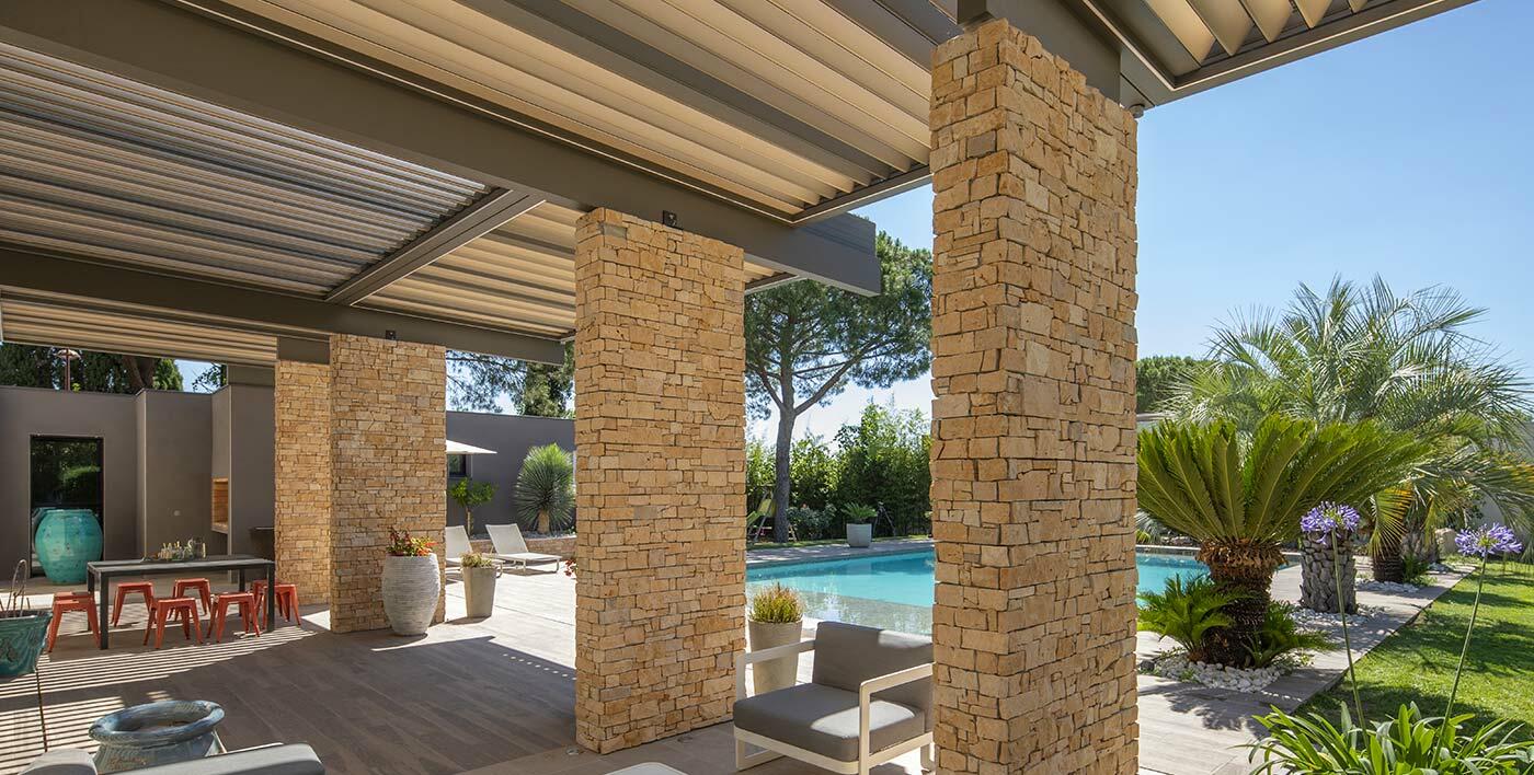 Lames modèles Sand - Pergola Wallis&Outdoor design by Dank Architectes 