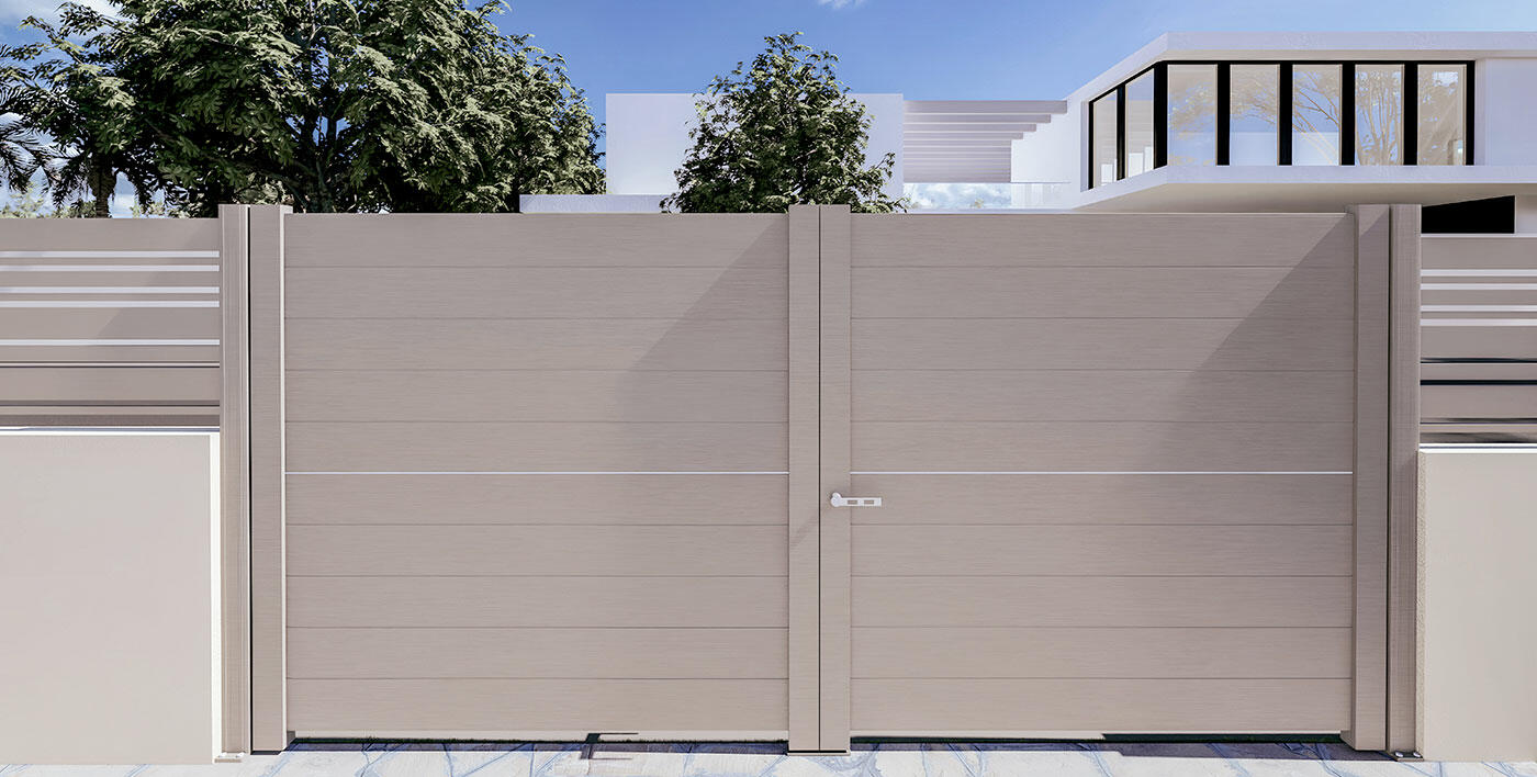 Portail battant en aluminium Shar-Peï 2.5